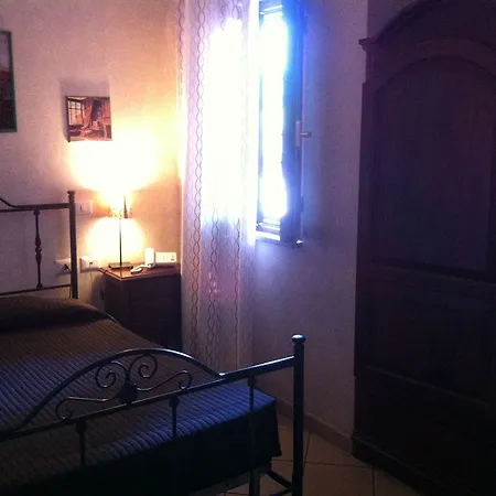 Al Casale Del Veio מלון 2*